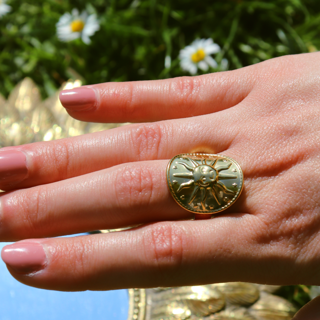 Bague soleil martelé dorée