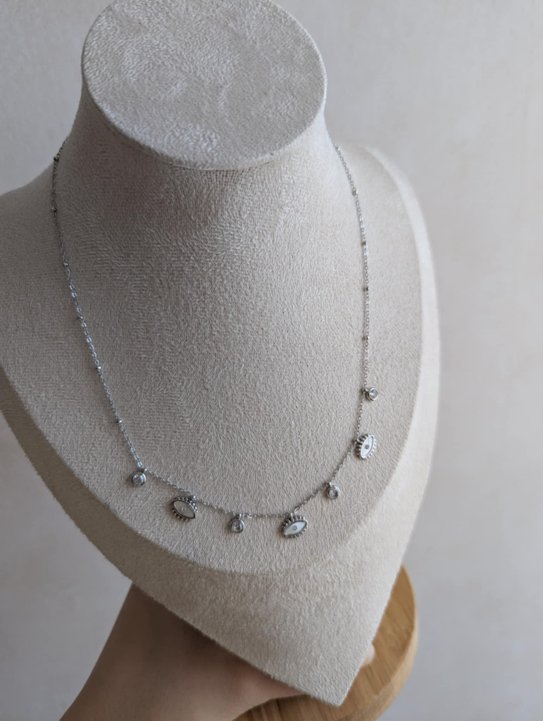 Collier argenté œil protecteur et strass